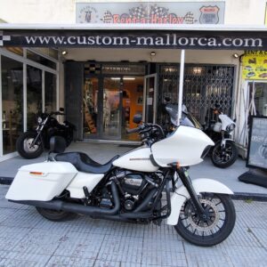 Harley Davidson Road Glide mit Sissybar